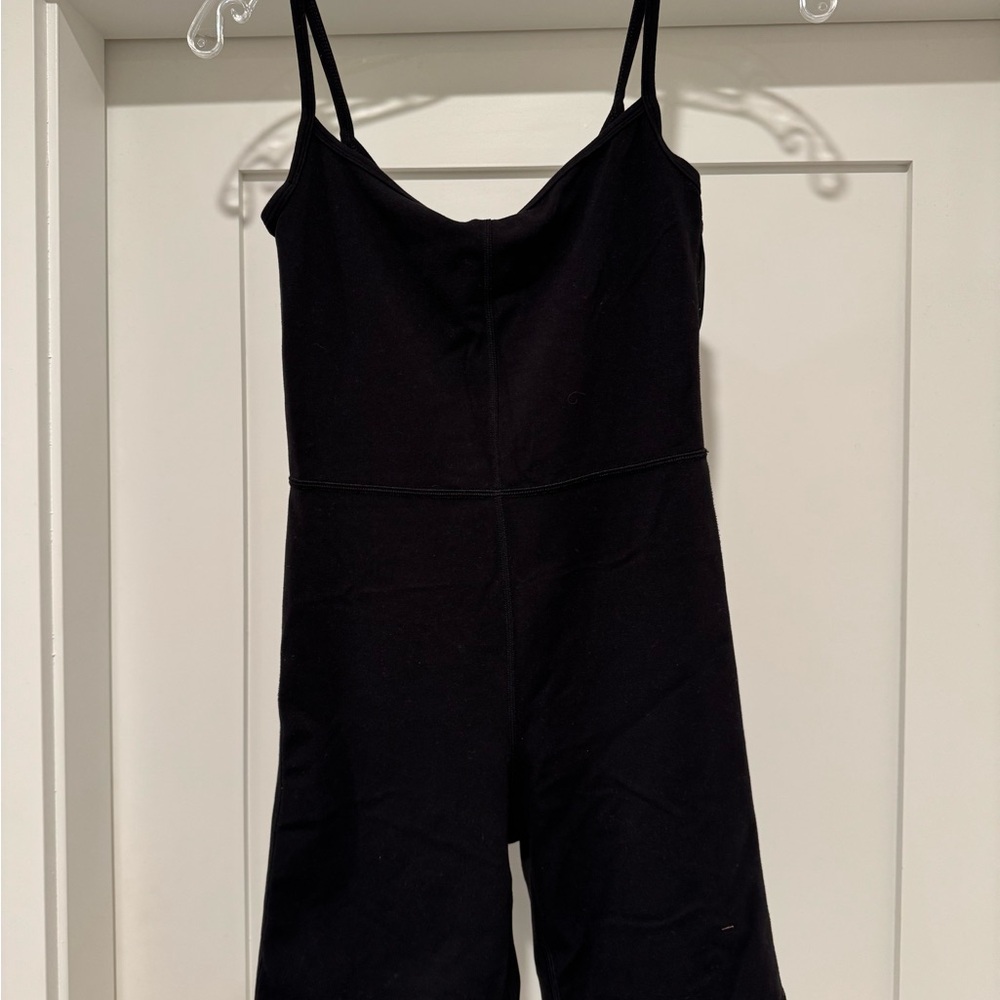 Wilfred Free Black Garment
